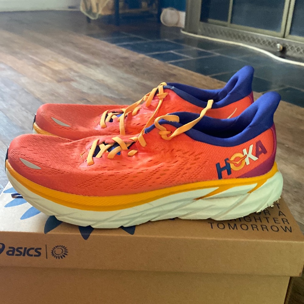 9.5 B hokas no insole